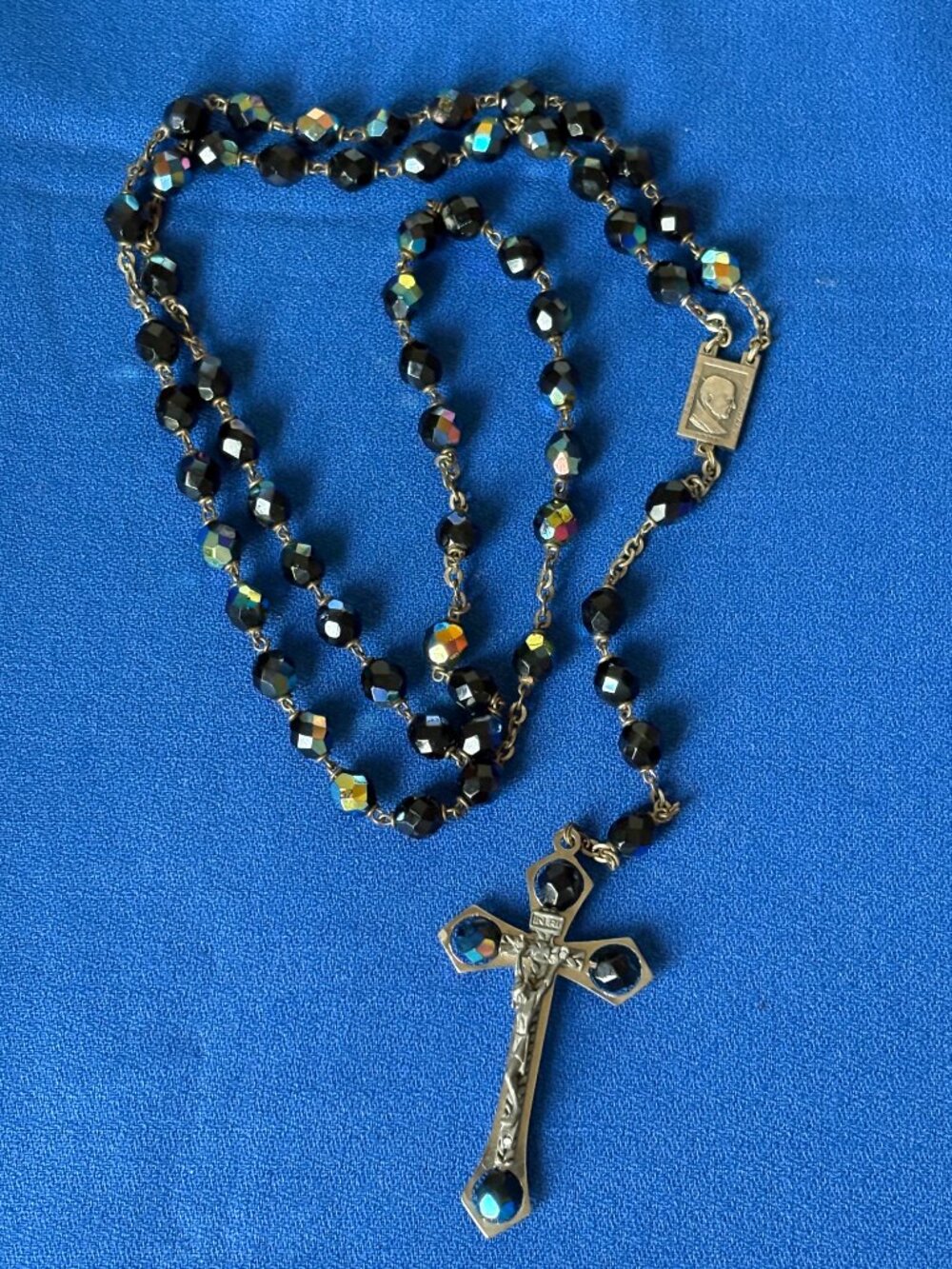Catholic Rosary Black Glass Aurora Borealis Bead Pope Paul VI Crucifix Italy